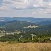 Widok ze startu na prawo na wschód.