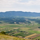 Lijak pierwszy przelot., Pasmo górskie na przedpolu. Dalej już morze.